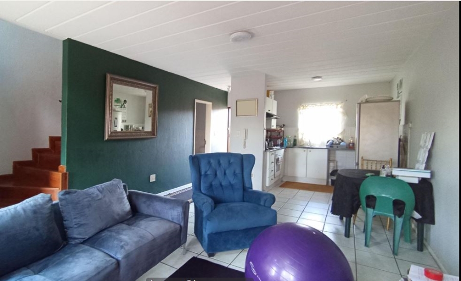 2 Bedroom Property for Sale in Vorna Valley Gauteng