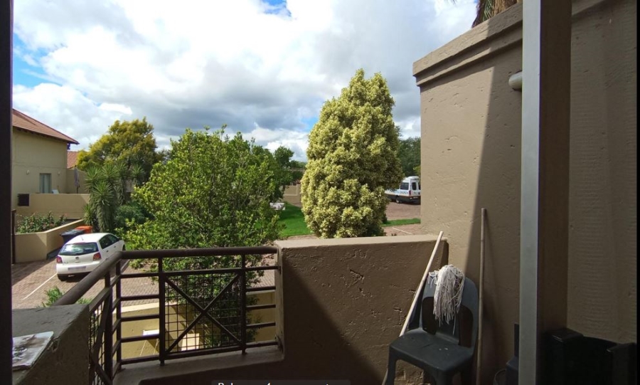 2 Bedroom Property for Sale in Vorna Valley Gauteng