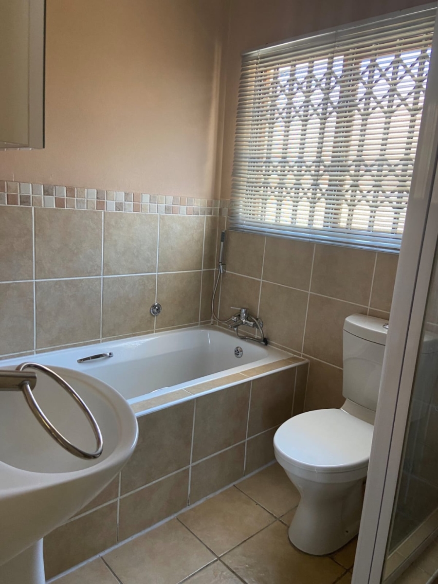 3 Bedroom Property for Sale in The Reeds Gauteng