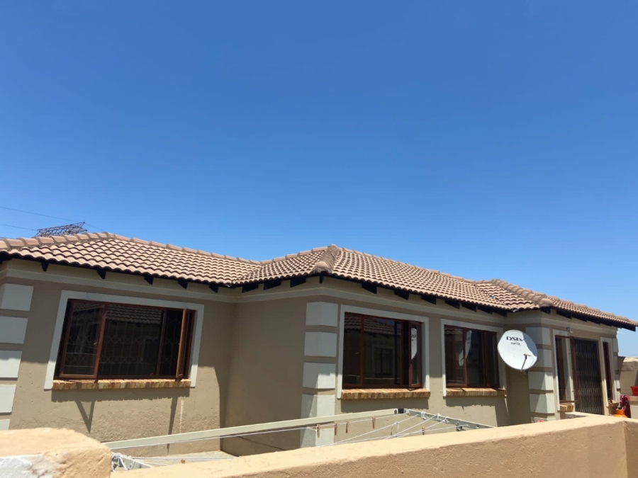 3 Bedroom Property for Sale in The Reeds Gauteng