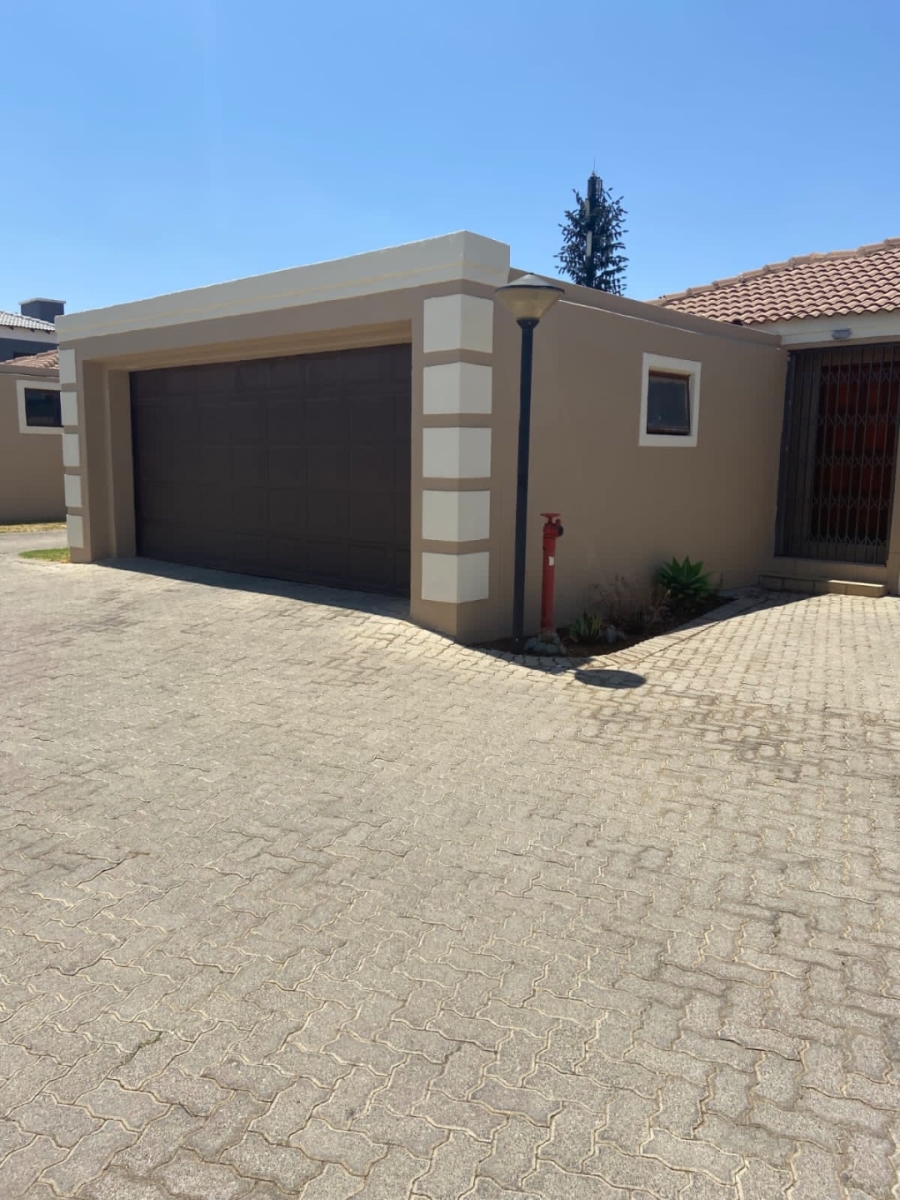 3 Bedroom Property for Sale in The Reeds Gauteng