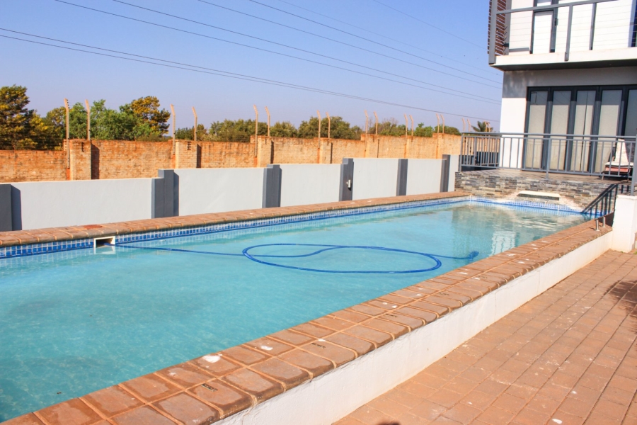 5 Bedroom Property for Sale in The Hills Game Reserve Estate Gauteng