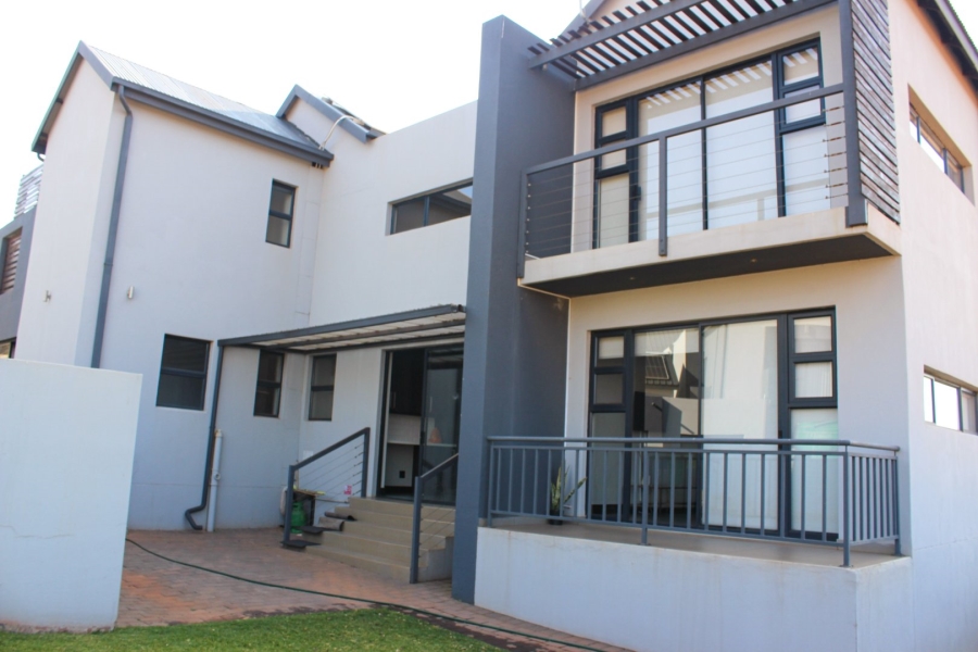 5 Bedroom Property for Sale in The Hills Game Reserve Estate Gauteng