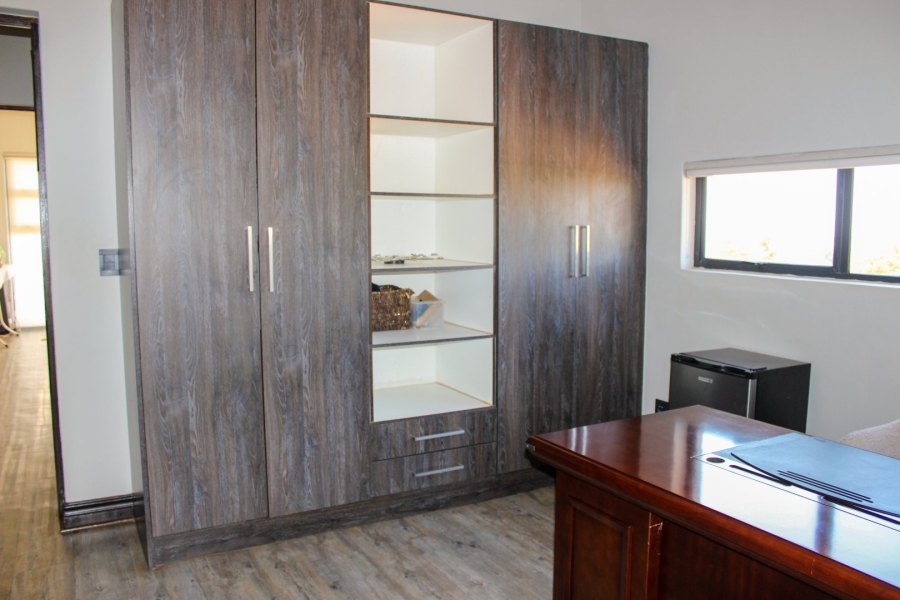 5 Bedroom Property for Sale in The Hills Game Reserve Estate Gauteng