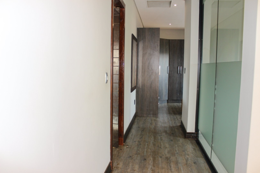 5 Bedroom Property for Sale in The Hills Game Reserve Estate Gauteng