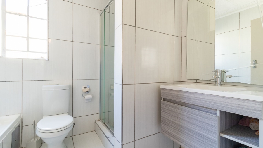 3 Bedroom Property for Sale in Eden Glen Gauteng