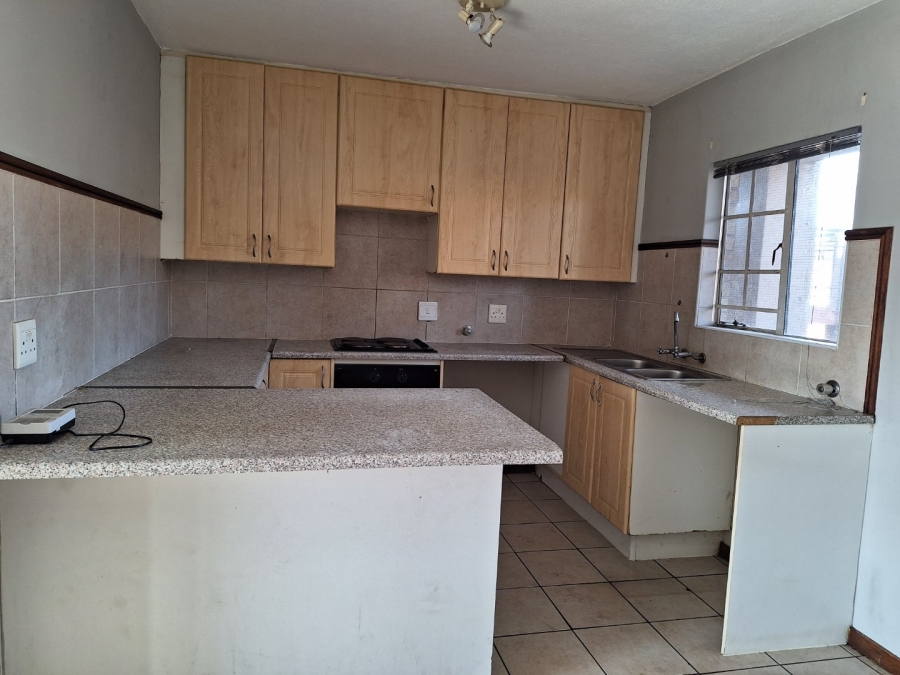 To Let 2 Bedroom Property for Rent in Sagewood Gauteng