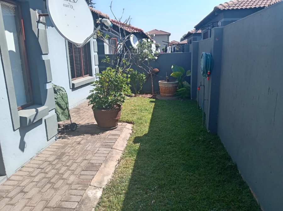 To Let 2 Bedroom Property for Rent in The Reeds Gauteng
