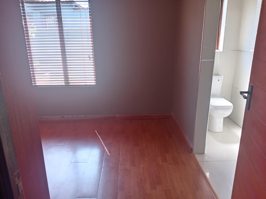 To Let 2 Bedroom Property for Rent in The Reeds Gauteng