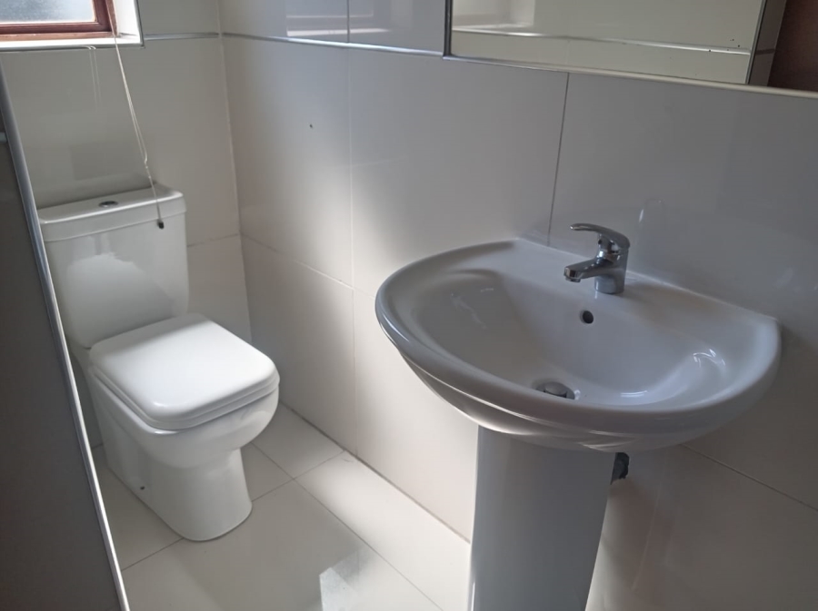 To Let 2 Bedroom Property for Rent in The Reeds Gauteng