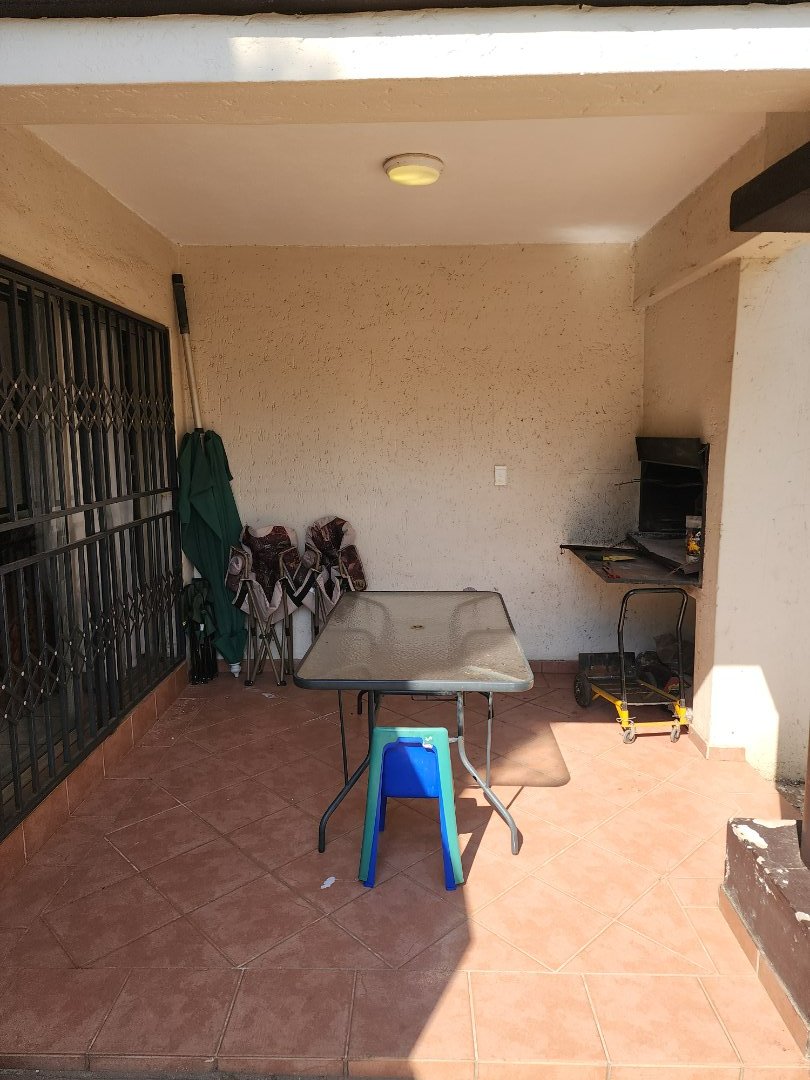 3 Bedroom Property for Sale in Amberfield Gauteng