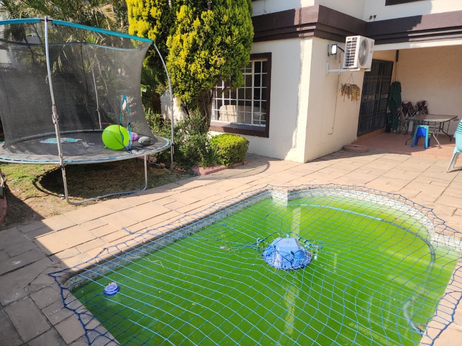 3 Bedroom Property for Sale in Amberfield Gauteng