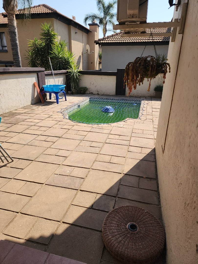 3 Bedroom Property for Sale in Amberfield Gauteng