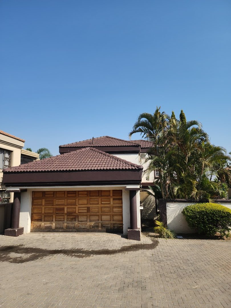 3 Bedroom Property for Sale in Amberfield Gauteng