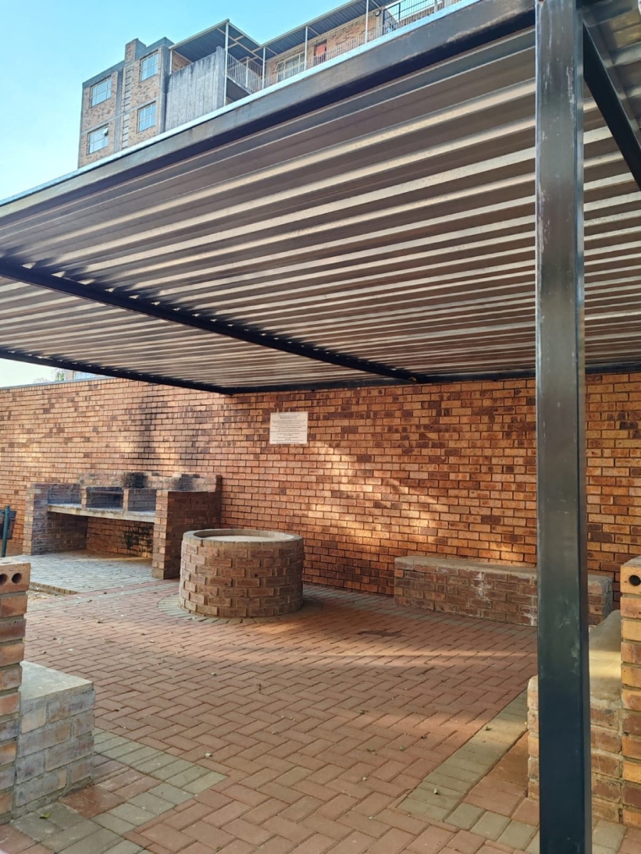 2 Bedroom Property for Sale in Wonderboom South Gauteng