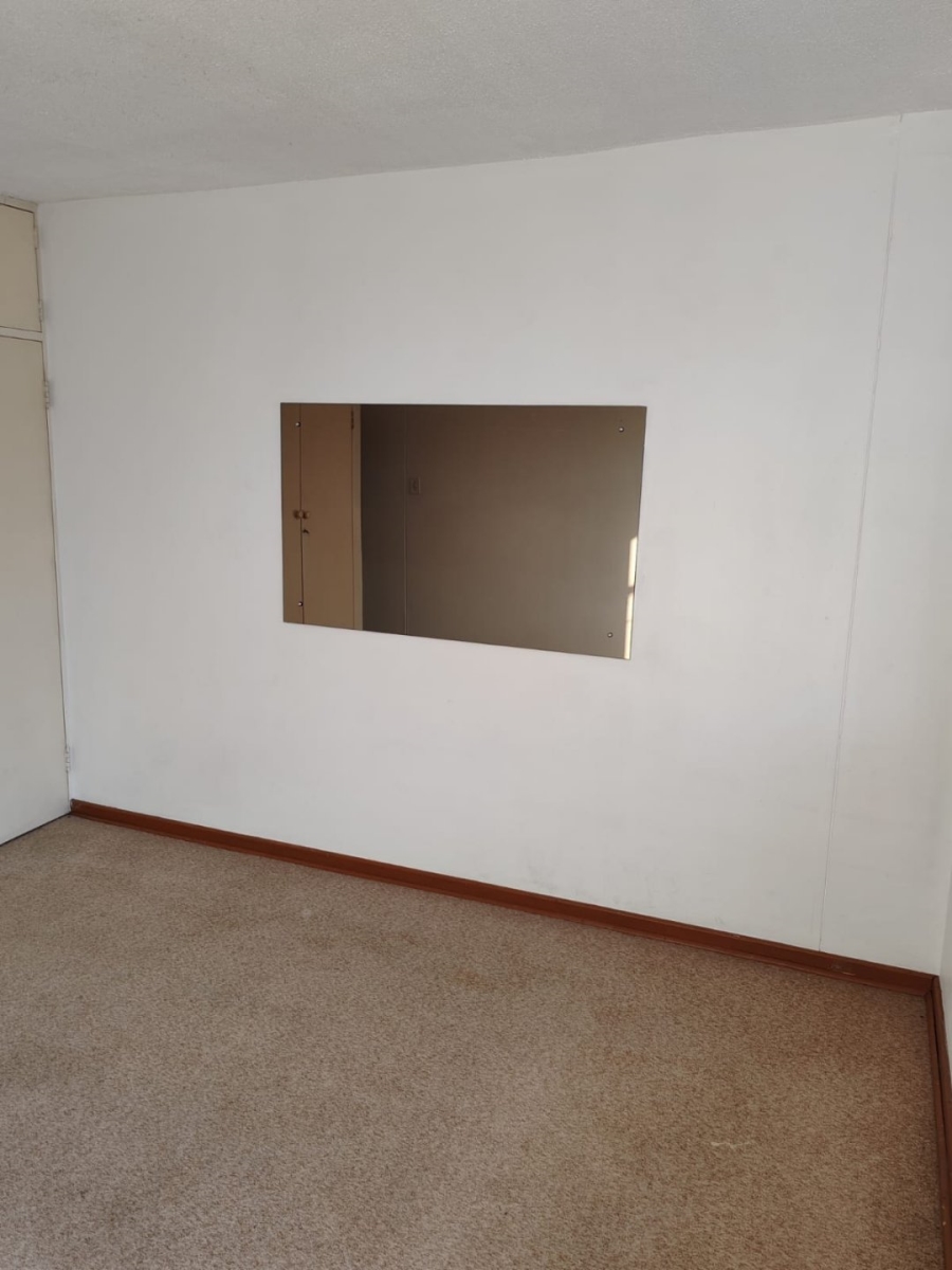 2 Bedroom Property for Sale in Wonderboom South Gauteng