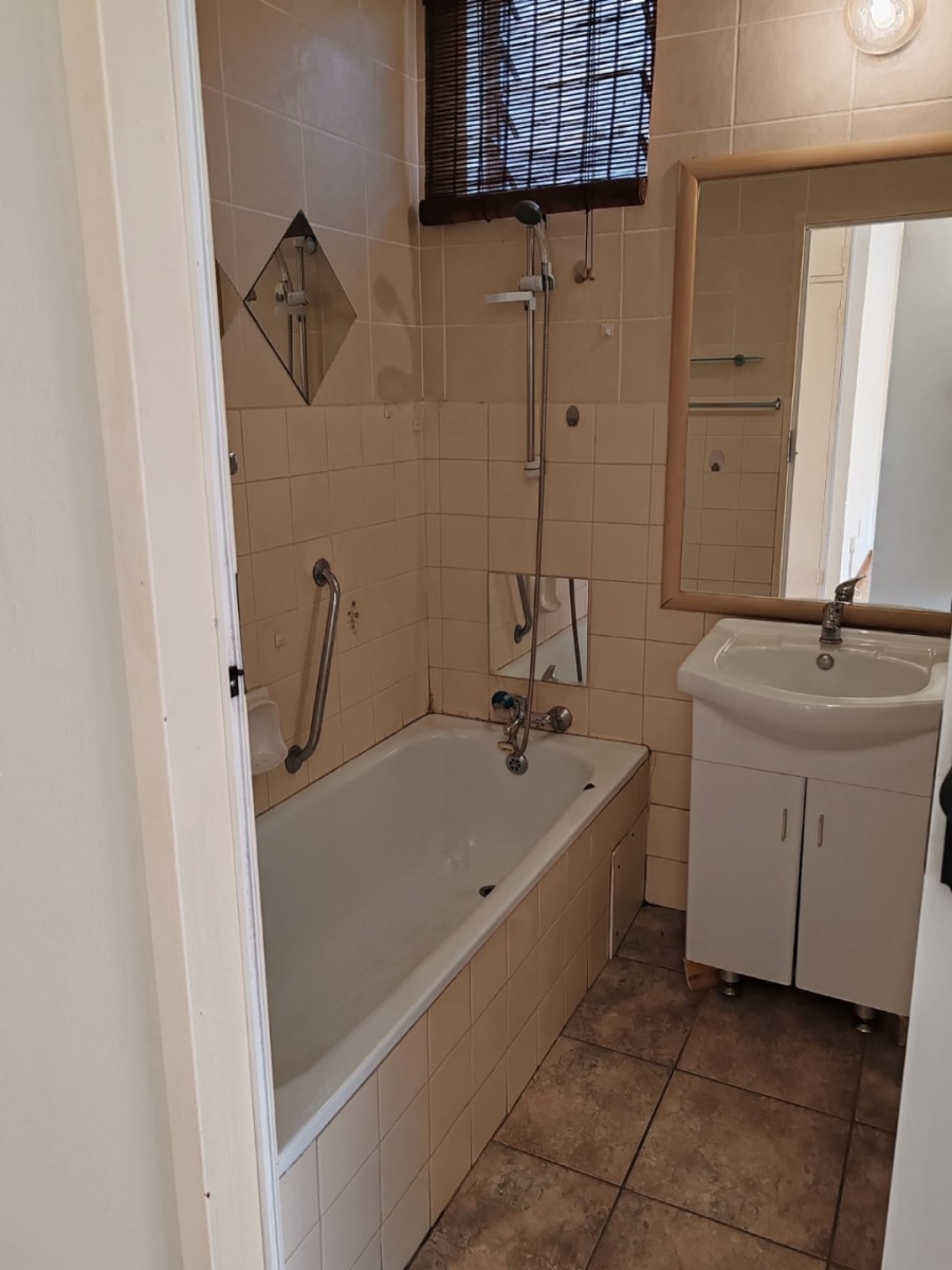 2 Bedroom Property for Sale in Wonderboom South Gauteng
