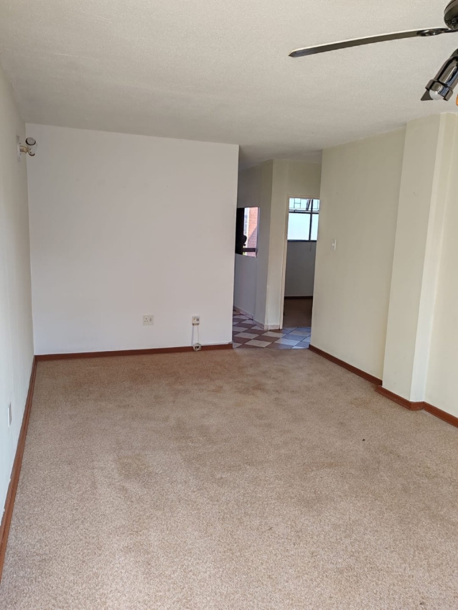 2 Bedroom Property for Sale in Wonderboom South Gauteng