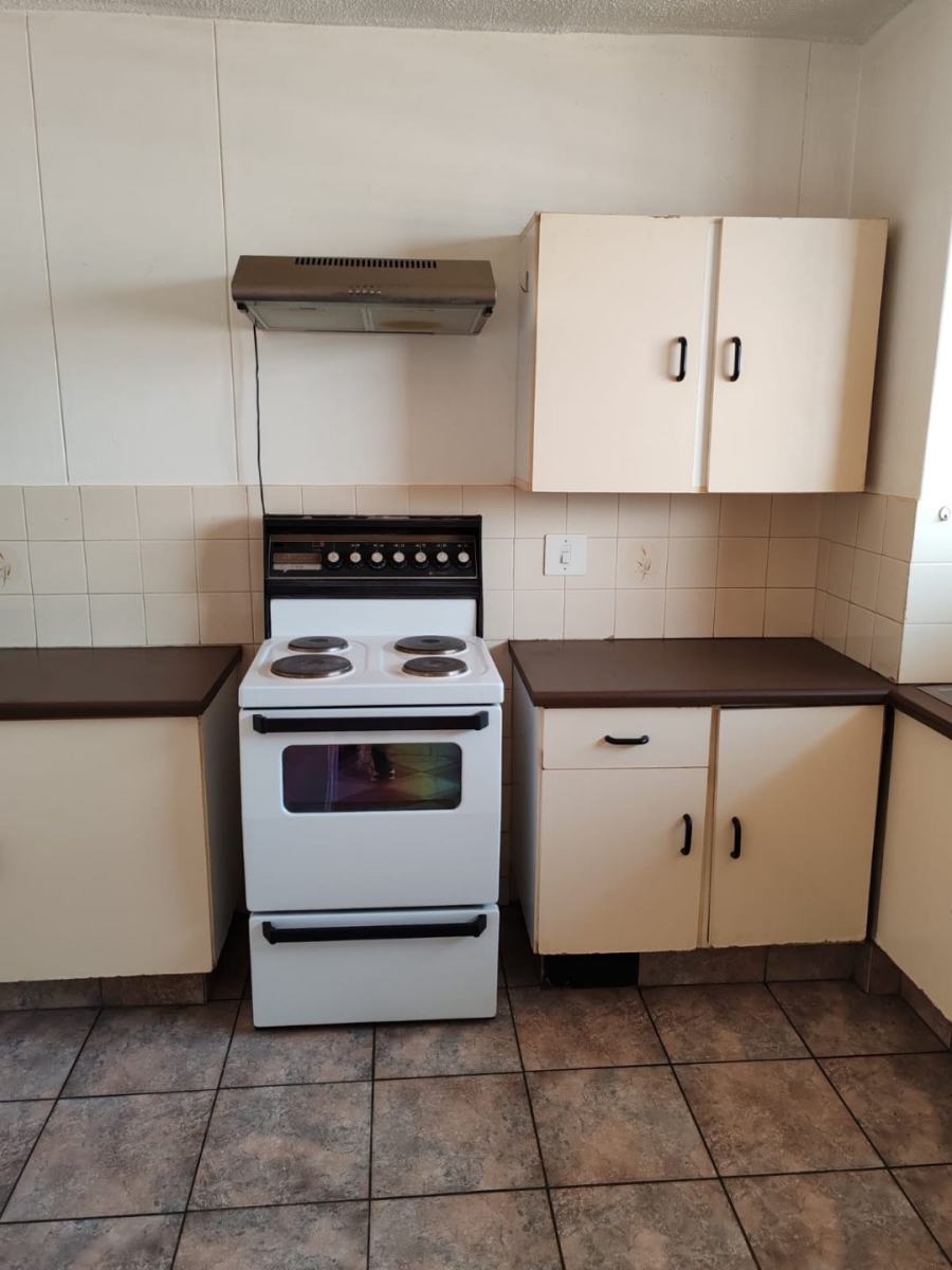 2 Bedroom Property for Sale in Wonderboom South Gauteng