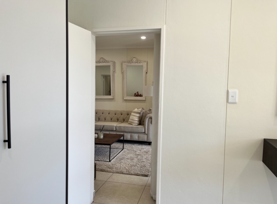 2 Bedroom Property for Sale in Greenstone Hill Gauteng