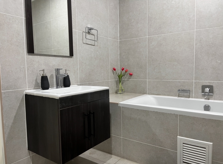 2 Bedroom Property for Sale in Greenstone Hill Gauteng