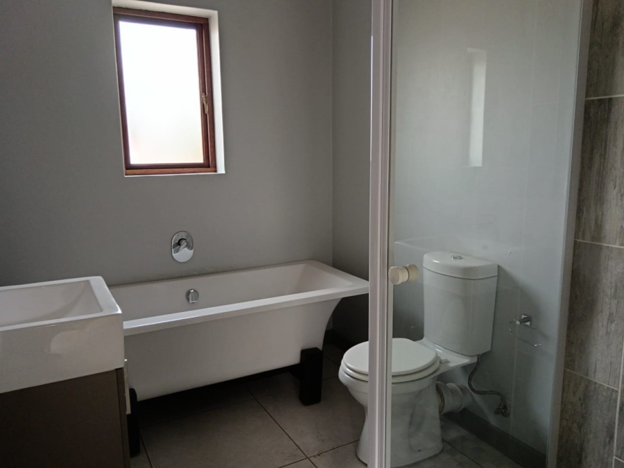 To Let 2 Bedroom Property for Rent in Blue Hills Gauteng