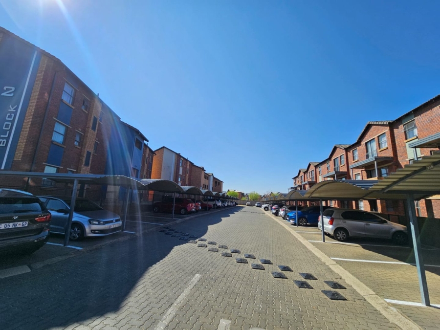 2 Bedroom Property for Sale in Alveda Gauteng