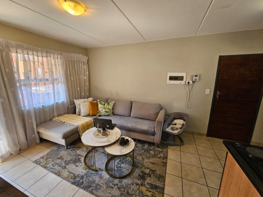 2 Bedroom Property for Sale in Alveda Gauteng