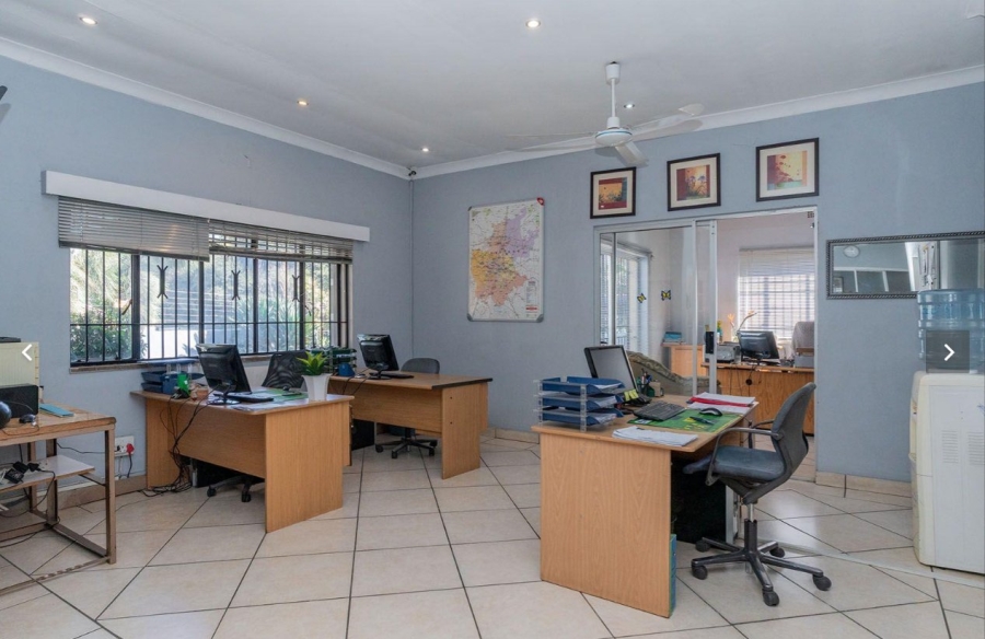 8 Bedroom Property for Sale in Edenvale Central Gauteng