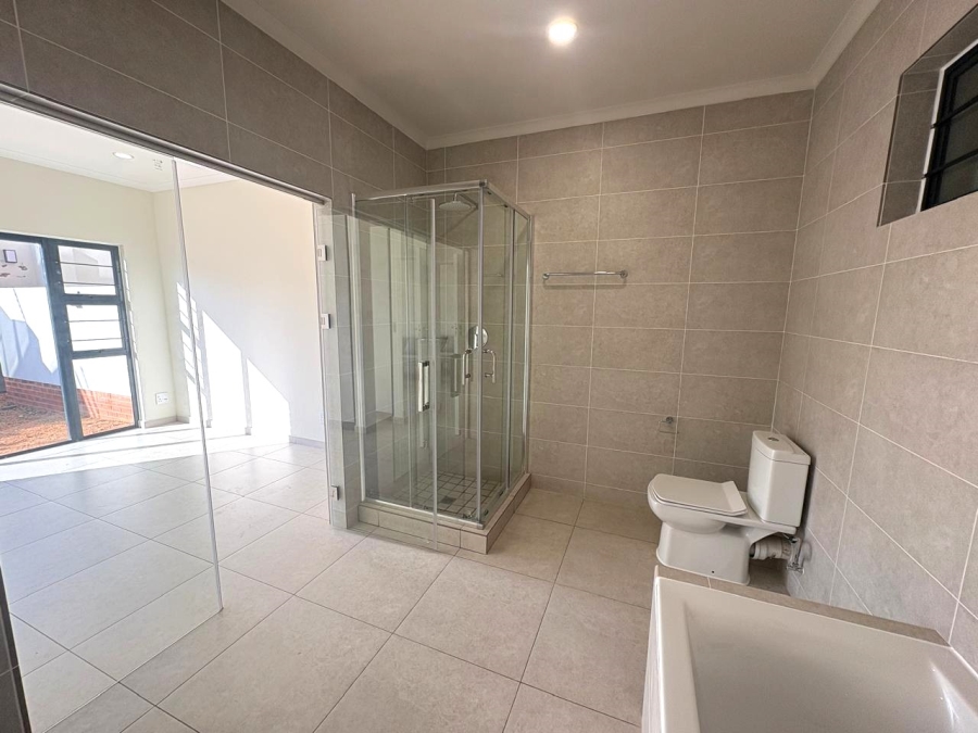 1 Bedroom Property for Sale in Greenstone Ridge Gauteng