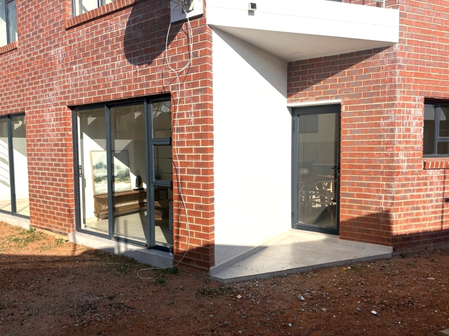 1 Bedroom Property for Sale in Greenstone Ridge Gauteng