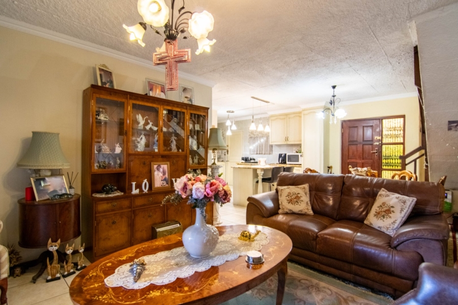 3 Bedroom Property for Sale in Constantia Park Gauteng