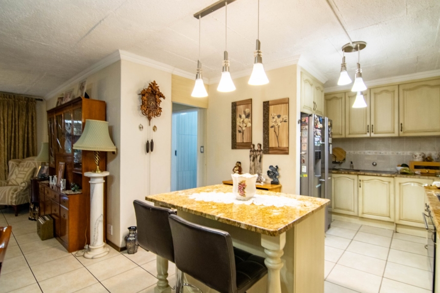 3 Bedroom Property for Sale in Constantia Park Gauteng