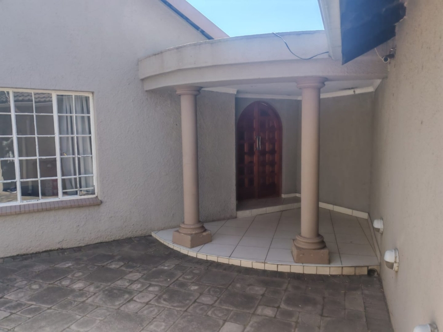 4 Bedroom Property for Sale in Atlasville Gauteng