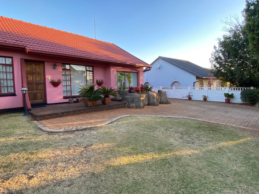 3 Bedroom Property for Sale in Dan Pienaarville Gauteng