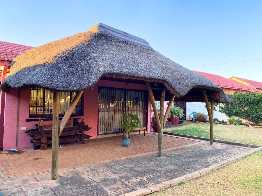 3 Bedroom Property for Sale in Dan Pienaarville Gauteng