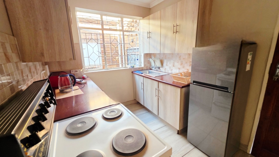 7 Bedroom Property for Sale in Laudium Gauteng