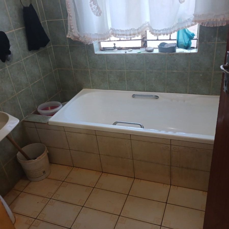 3 Bedroom Property for Sale in Chantelle Gauteng