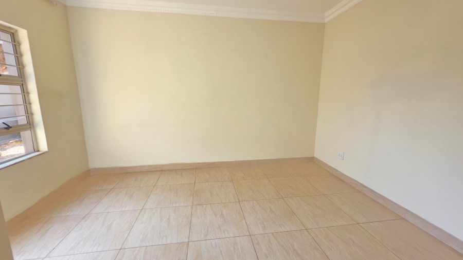 6 Bedroom Property for Sale in Eldoraigne Gauteng