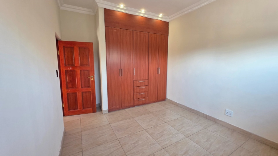6 Bedroom Property for Sale in Eldoraigne Gauteng