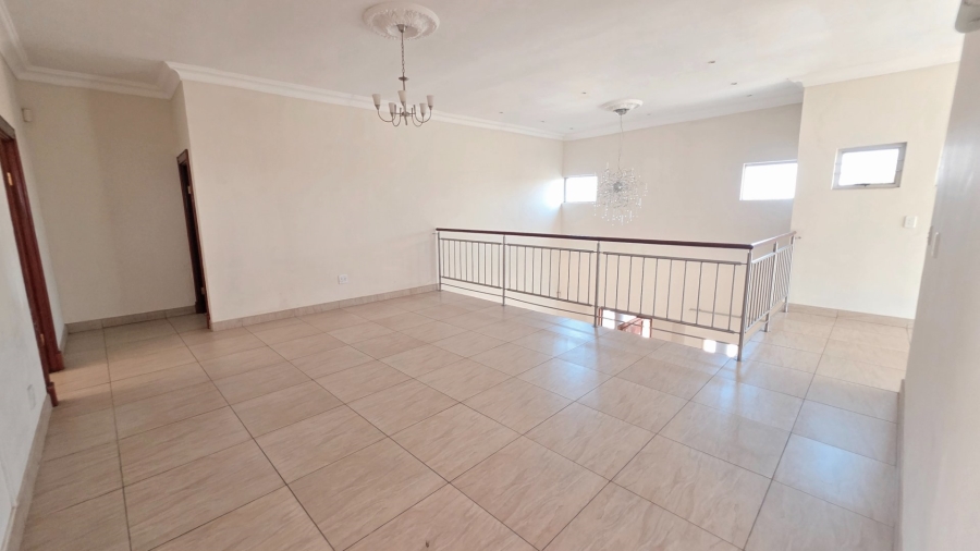 6 Bedroom Property for Sale in Eldoraigne Gauteng