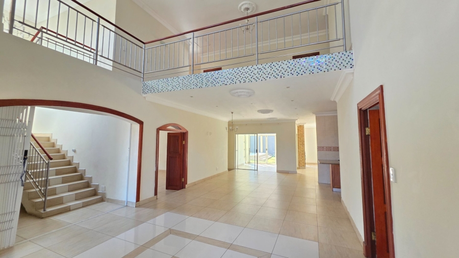 6 Bedroom Property for Sale in Eldoraigne Gauteng
