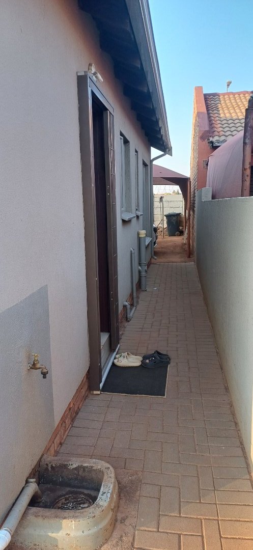 3 Bedroom Property for Sale in Soshanguve East Ext 6 Gauteng