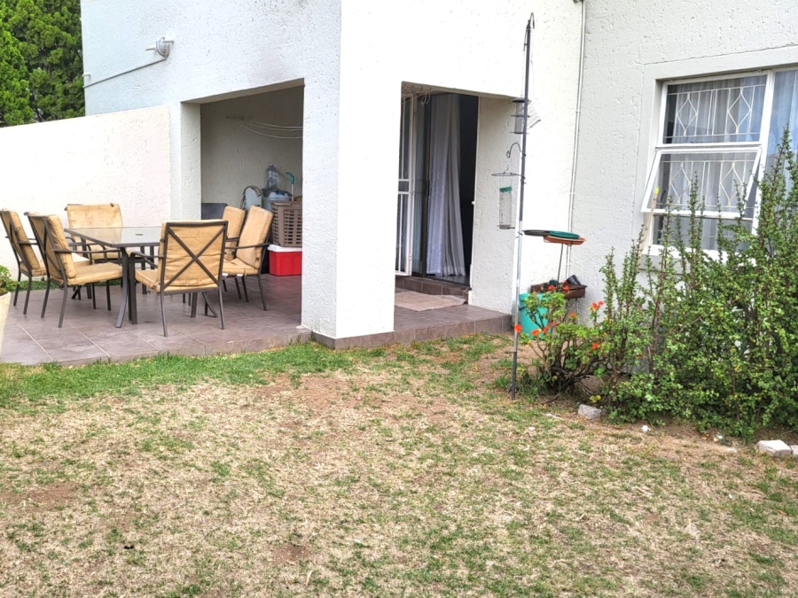 2 Bedroom Property for Sale in Vorna Valley Gauteng