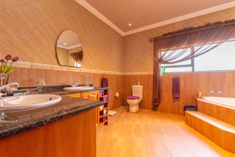18 Bedroom Property for Sale in Bredell Gauteng