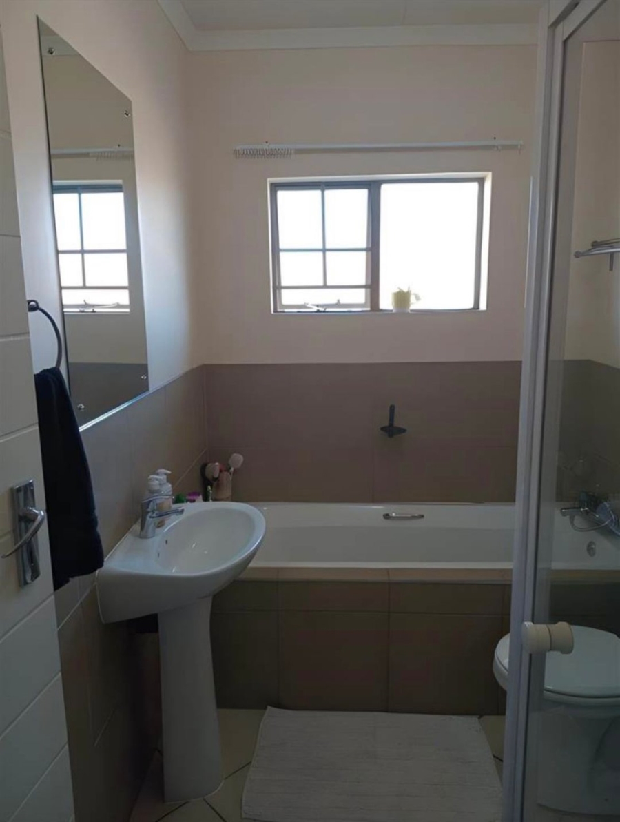 To Let 2 Bedroom Property for Rent in Sagewood Gauteng