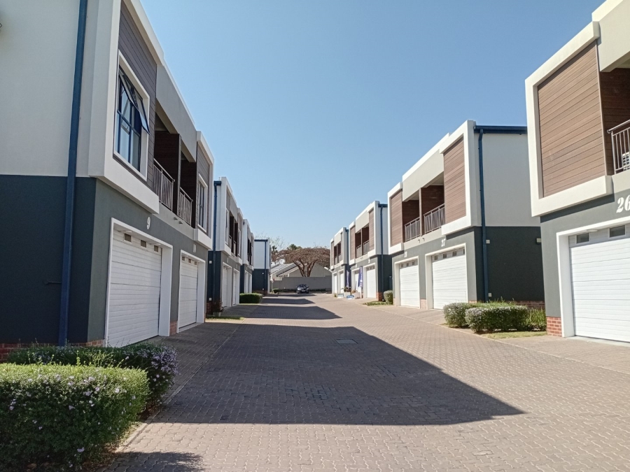 3 Bedroom Property for Sale in Sunninghill Gauteng