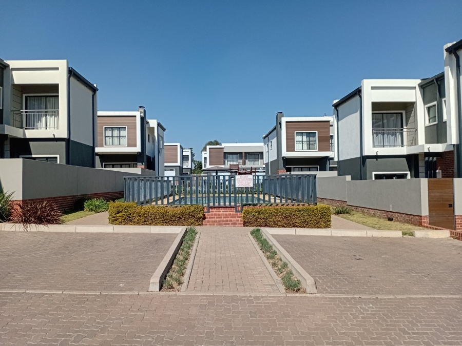 3 Bedroom Property for Sale in Sunninghill Gauteng