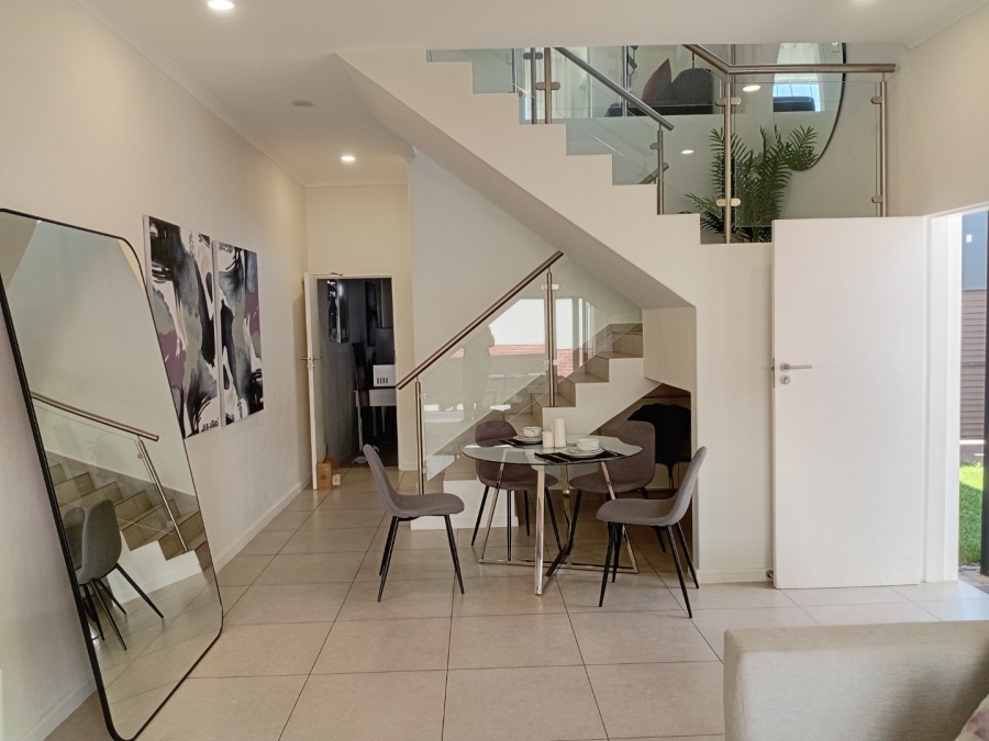 3 Bedroom Property for Sale in Sunninghill Gauteng
