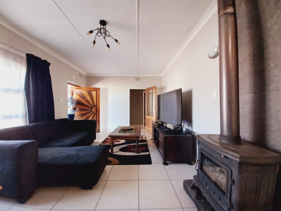 3 Bedroom Property for Sale in Homestead Gauteng